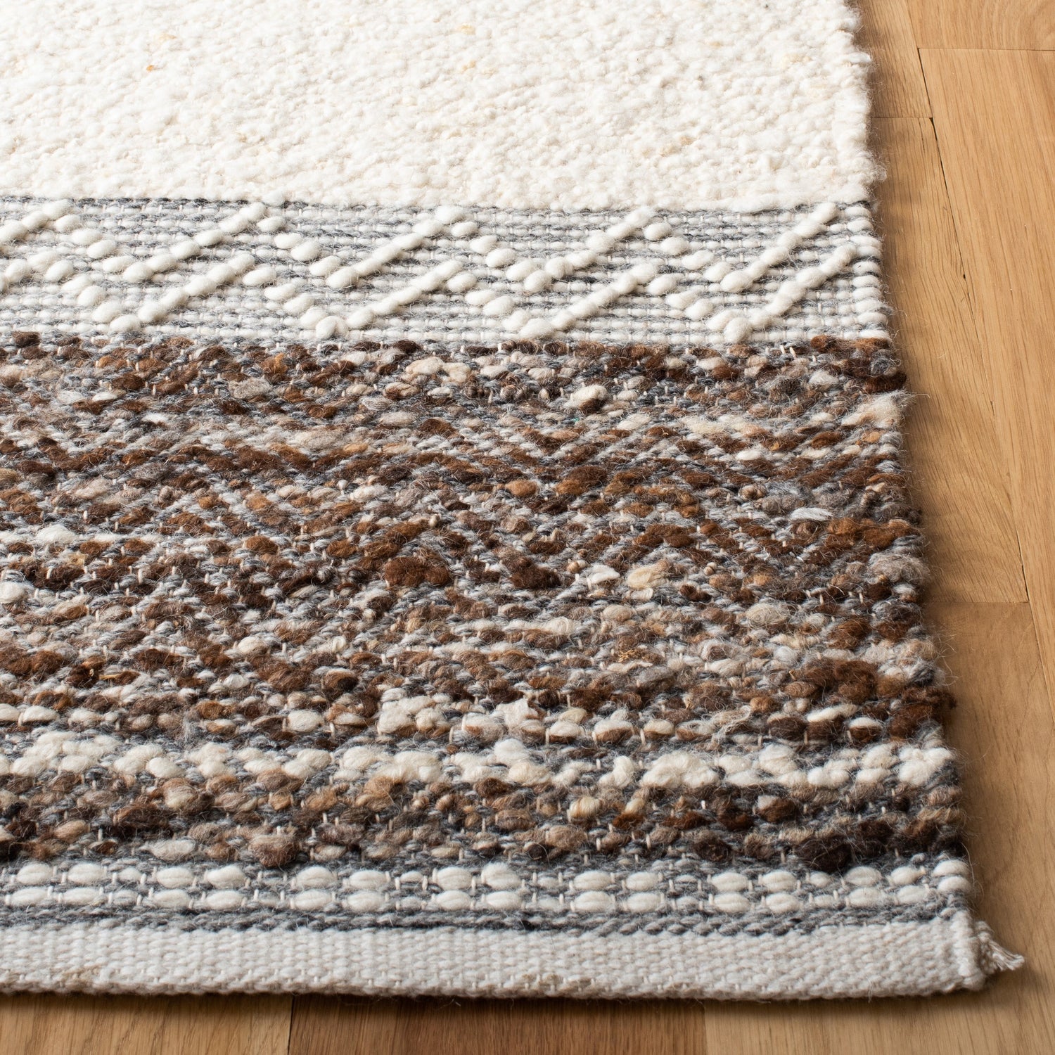 Safavieh Natura Nat326T Brown/Ivory Rugs.
