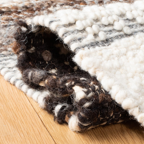 Safavieh Natura Nat326T Brown/Ivory Rugs.