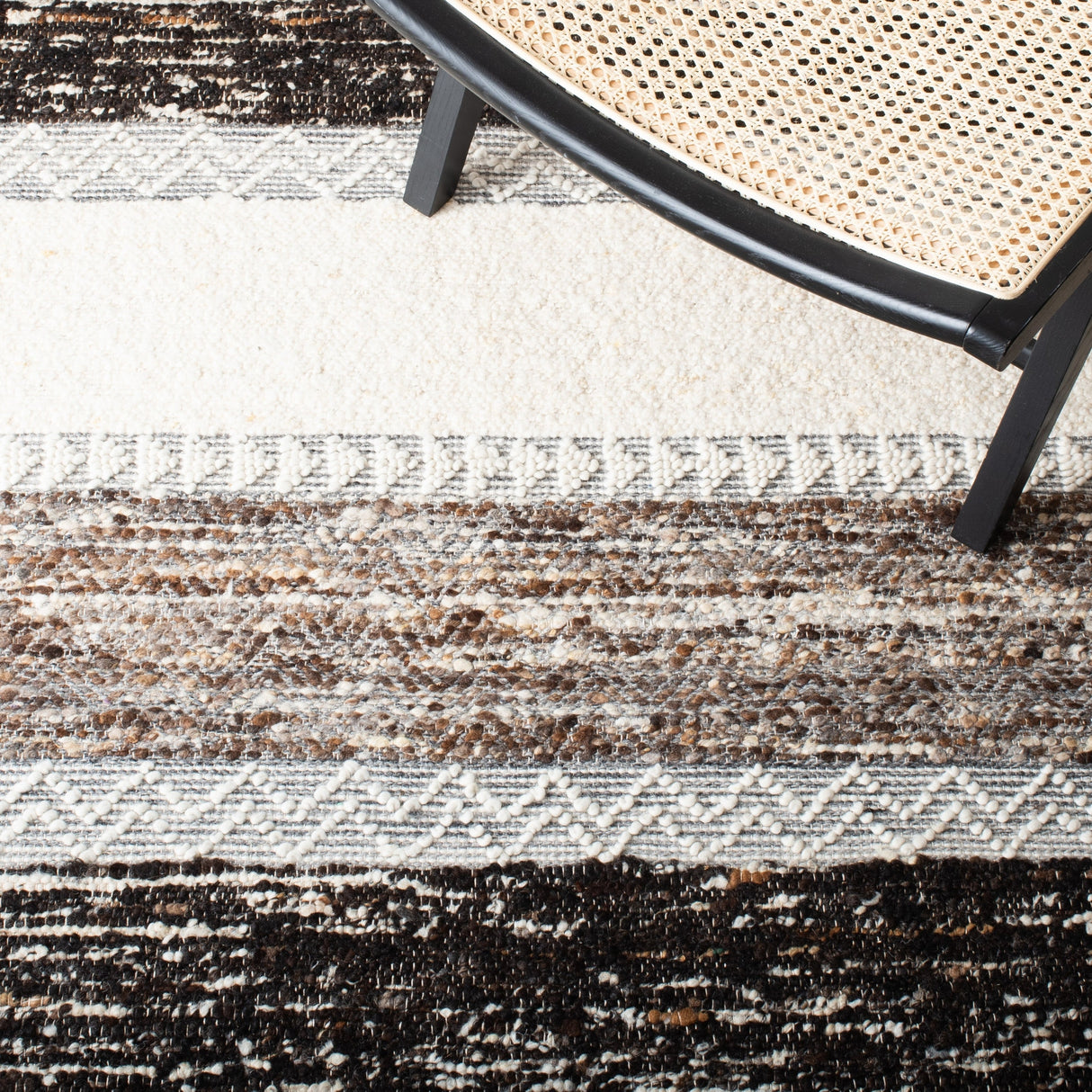 Safavieh Natura Nat326T Brown/Ivory Rugs.