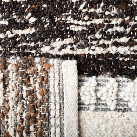 Safavieh Natura Nat326T Brown/Ivory Rugs.