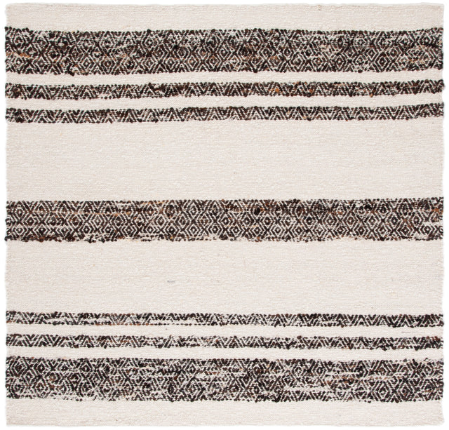 Safavieh Natura Nat328Z Black/Ivory Rugs.