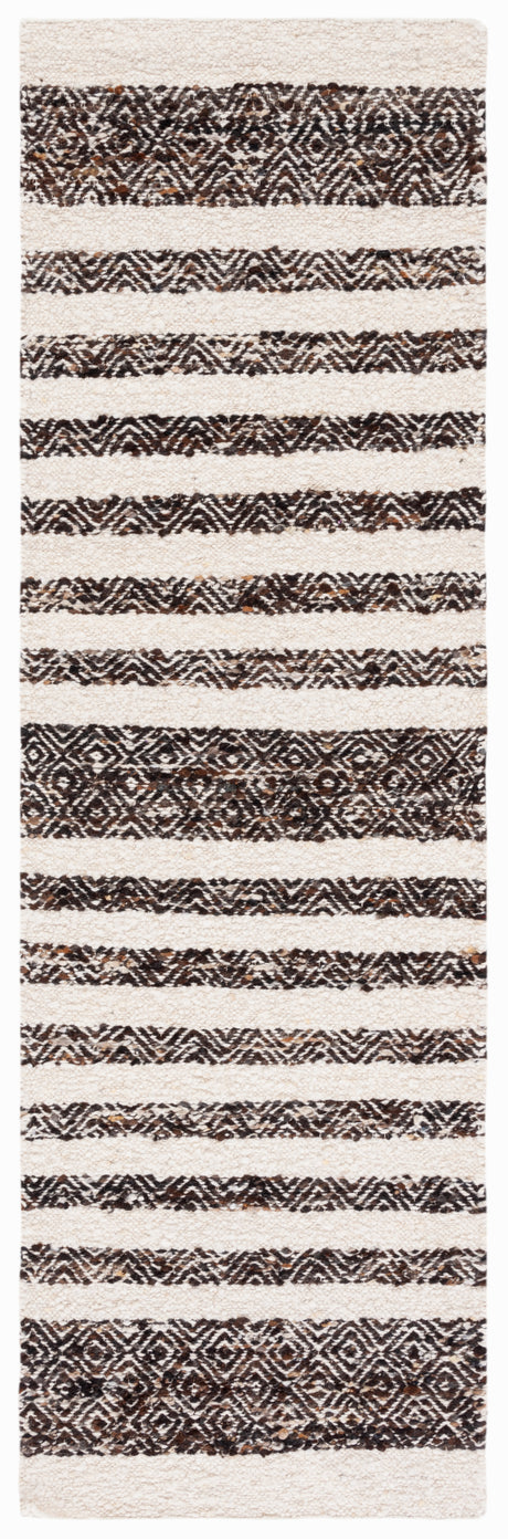Safavieh Natura Nat329Z Black/Ivory Rugs.