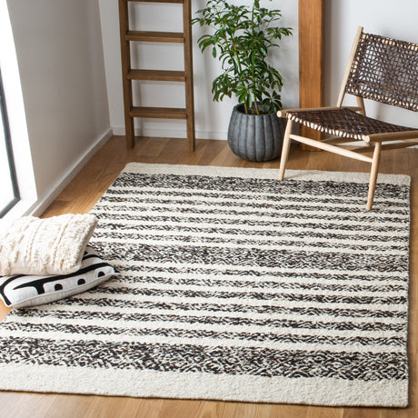 Safavieh Natura Nat329Z Black/Ivory Rugs.