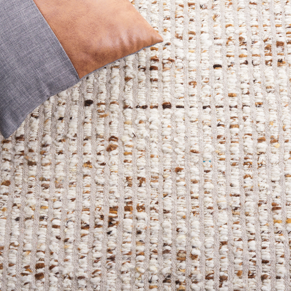 Safavieh Natura Nat331B Ivory/Beige Rug.