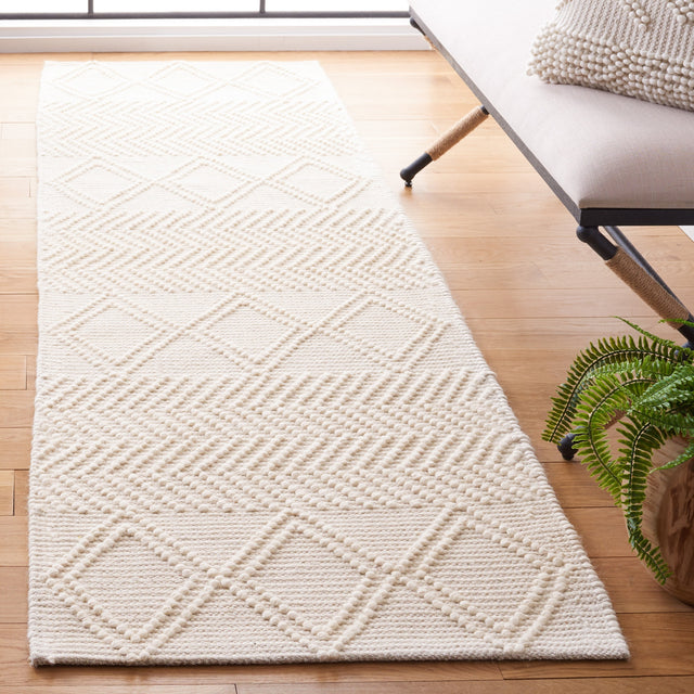 Safavieh Natura Nat335A Ivory/Black Rug.