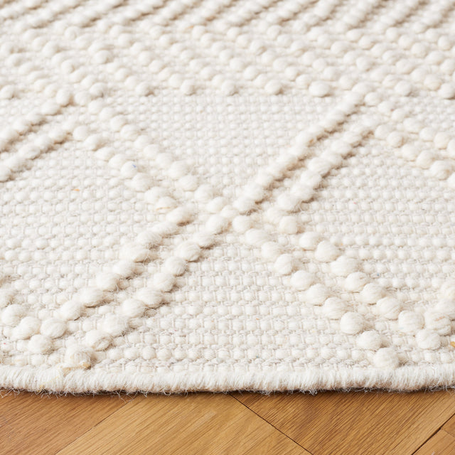 Safavieh Natura Nat335A Ivory/Black Rug.