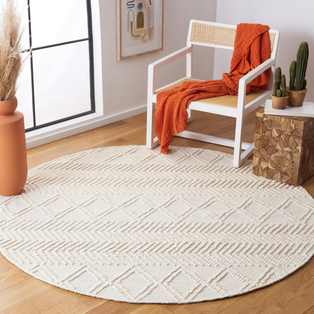 Safavieh Natura Nat335A Ivory/Black Rug.