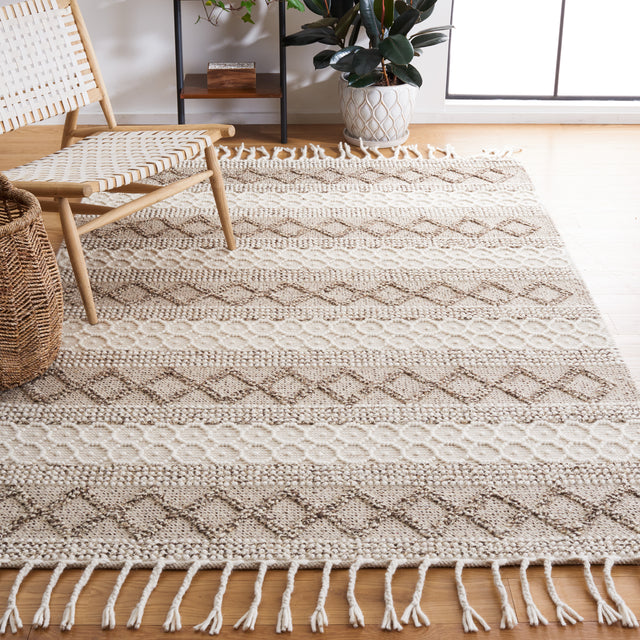 Safavieh Natura Nat337A Ivory/Brown Rug.