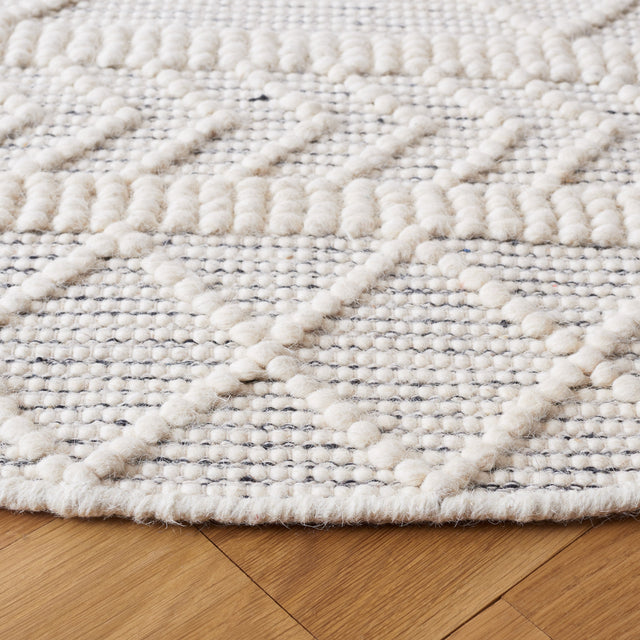 Safavieh Natura Nat339A Ivory/Black Rug.