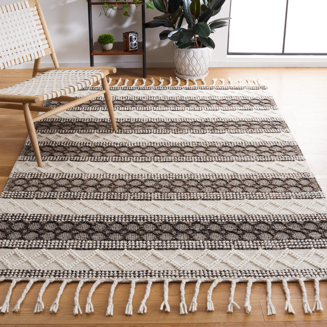 Safavieh Natura Nat340A Ivory/Black Rug.