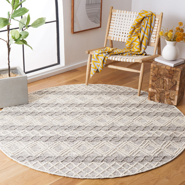 Safavieh Natura Nat344A Ivory/Charcoal Rug.