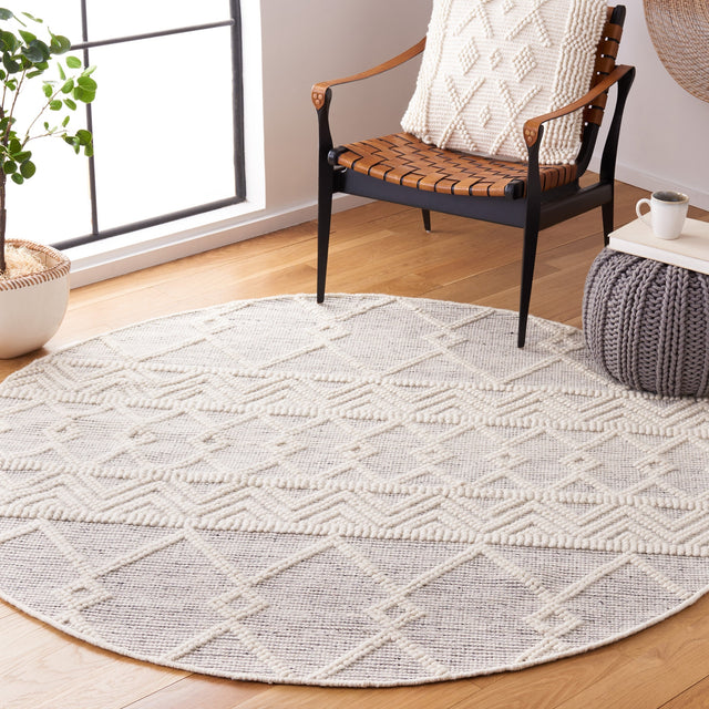 Safavieh Natura Nat347A Ivory/Black Rug.