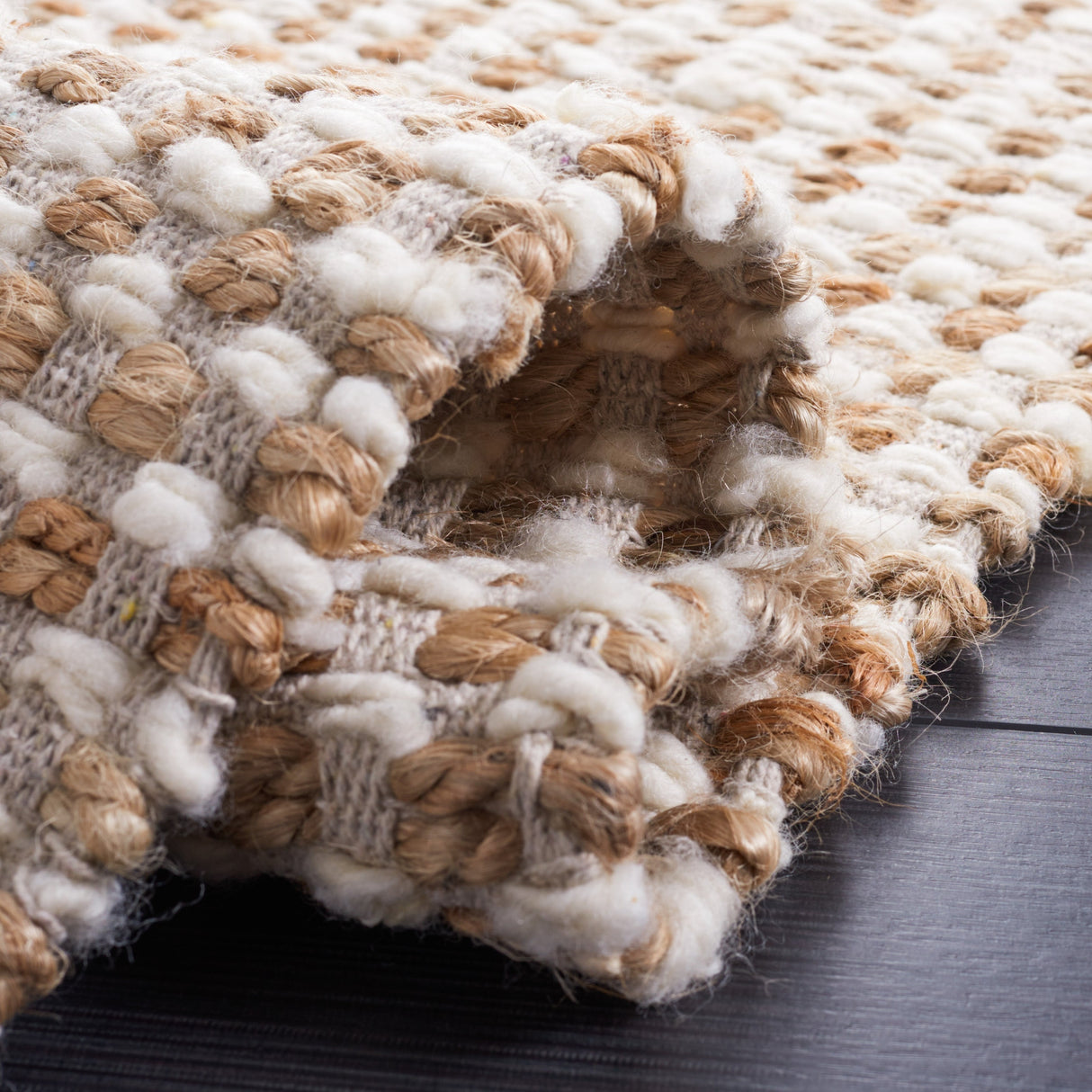 Safavieh Natura Nat349B Beige/Ivory Rug.