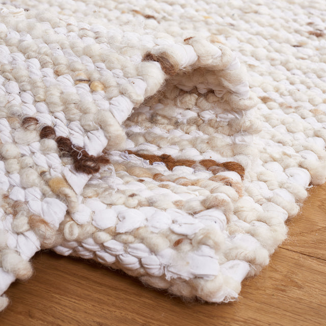 Safavieh Natura Nat350D Ivory/Gold Rug.