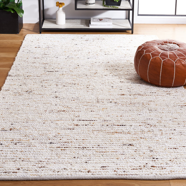 Safavieh Natura Nat350D Ivory/Gold Rug.