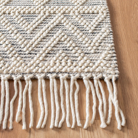 Safavieh Natura Nat353A Ivory/Black Rugs.