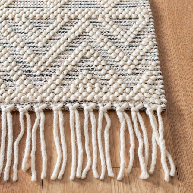 Safavieh Natura Nat353A Ivory/Black Rugs.
