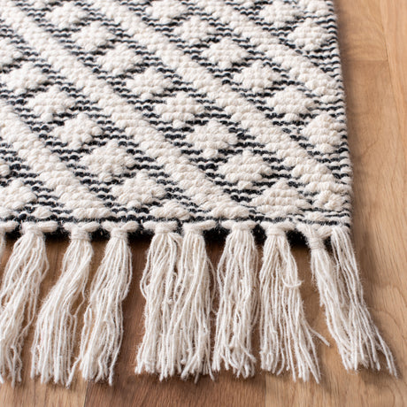 Safavieh Natura Nat355A Ivory/Black Rugs.