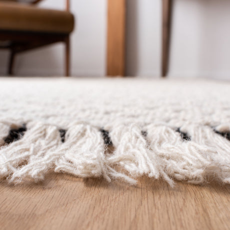 Safavieh Natura Nat355A Ivory/Black Rugs.