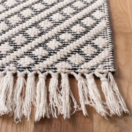 Safavieh Natura Nat357A Ivory/Black Rugs.