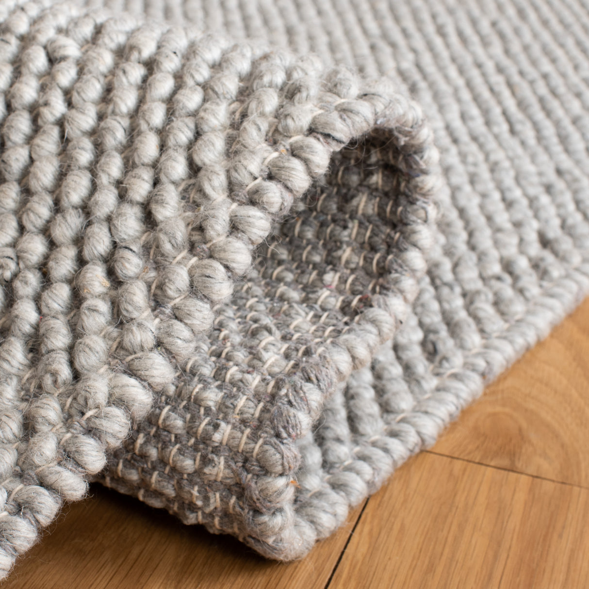 Safavieh Natura Nat425G Silver Rug.