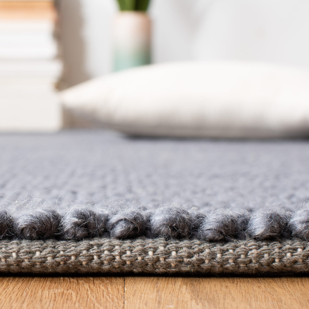 Safavieh Natura Nat425H Dark Grey Rug.