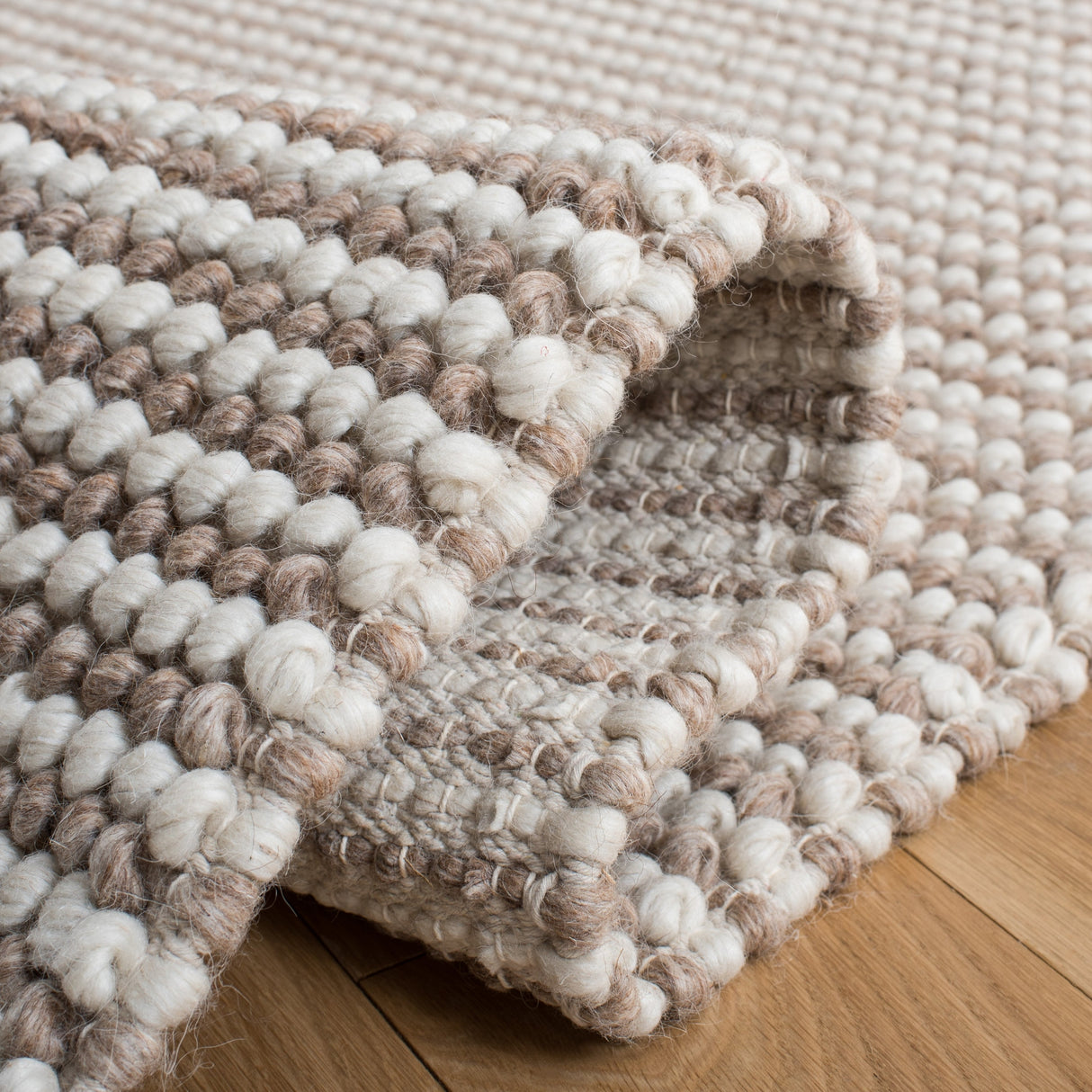Safavieh Natura Nat426B Beige/Ivory Rug.