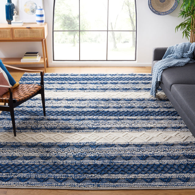 Safavieh Natura Nat502N Navy/Ivory Rug.