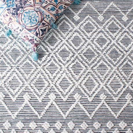 Safavieh Natura Nat575H Charcoal/Ivory Rugs.