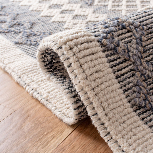 Safavieh Natura Nat625N Cream/Navy Rug.