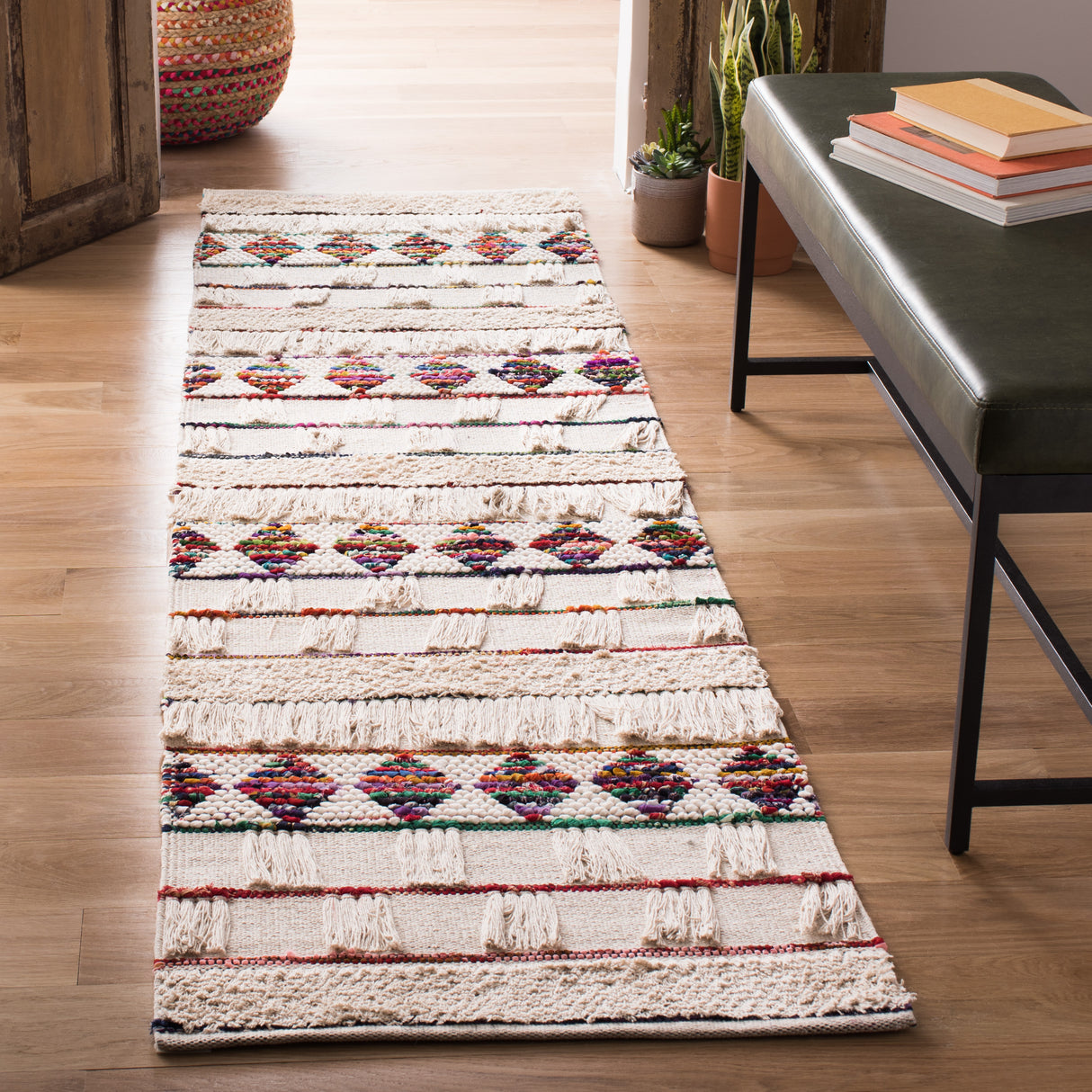 Safavieh Natura Nat657A Ivory/Red Rugs.