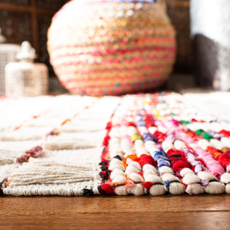 Safavieh Natura Nat657A Ivory/Red Rugs.