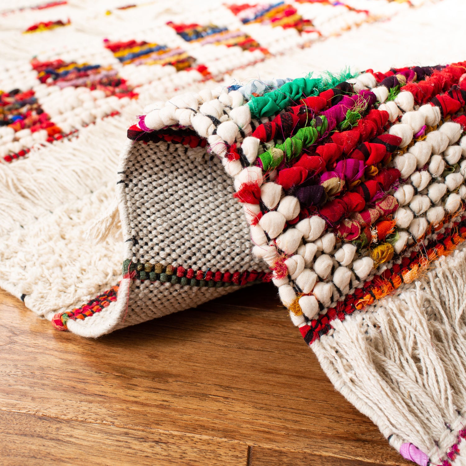 Safavieh Natura Nat657A Ivory/Red Rugs.