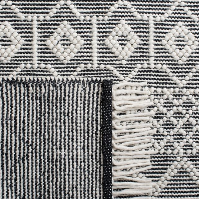 Safavieh Natura Nat687A Ivory/Black Rug.