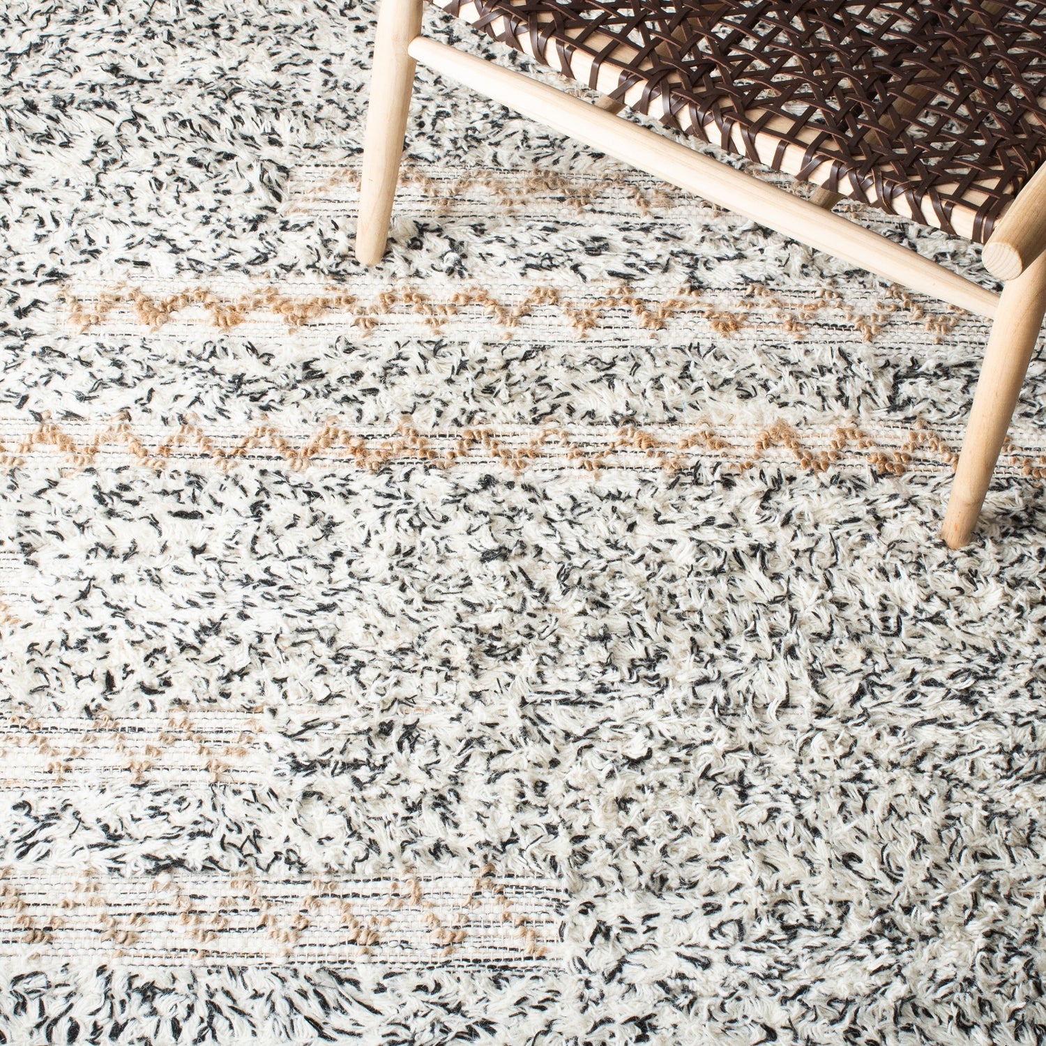 Safavieh Natura Nat720Z Ivory/Black Rugs.