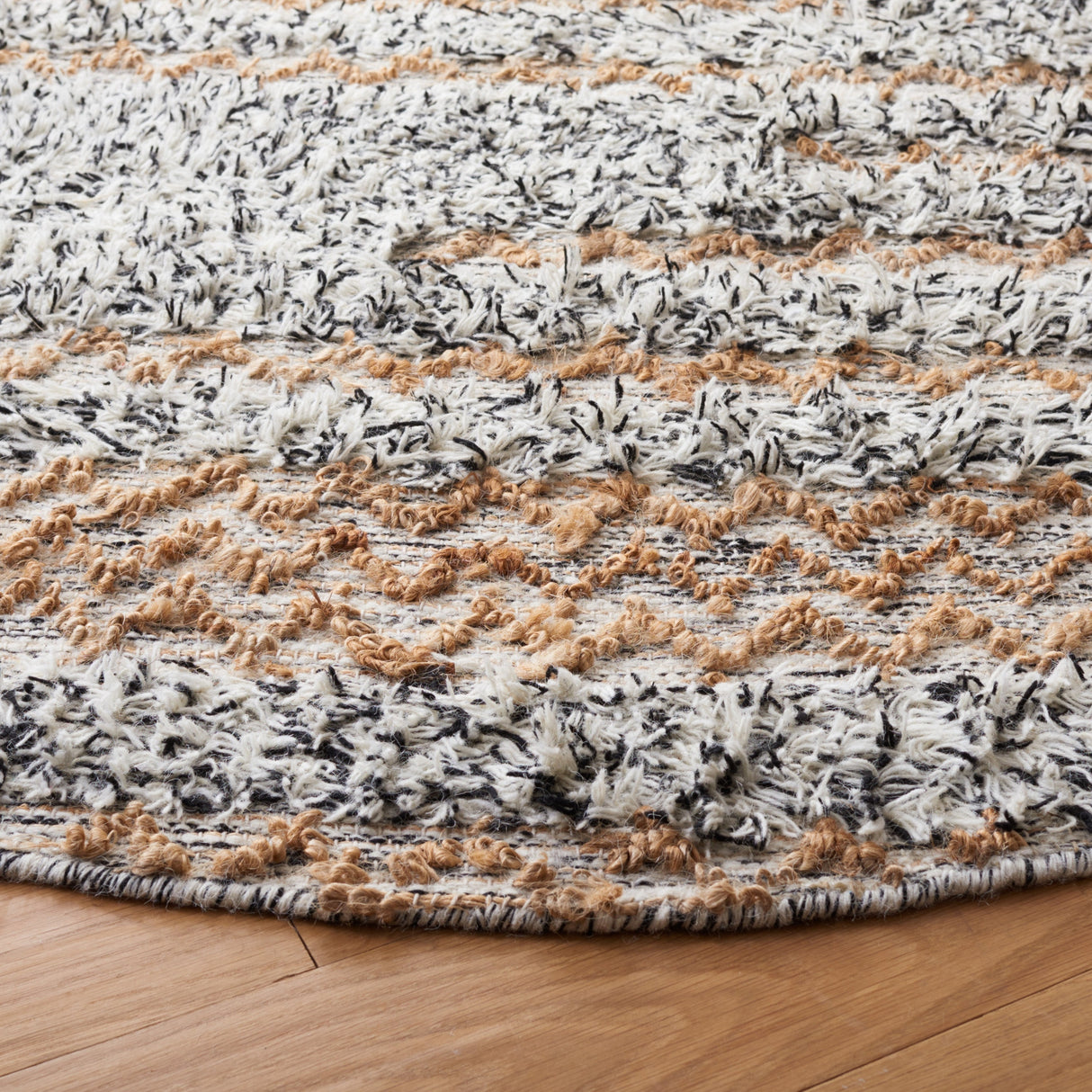 Safavieh Natura Nat720Z Ivory/Black Rugs.