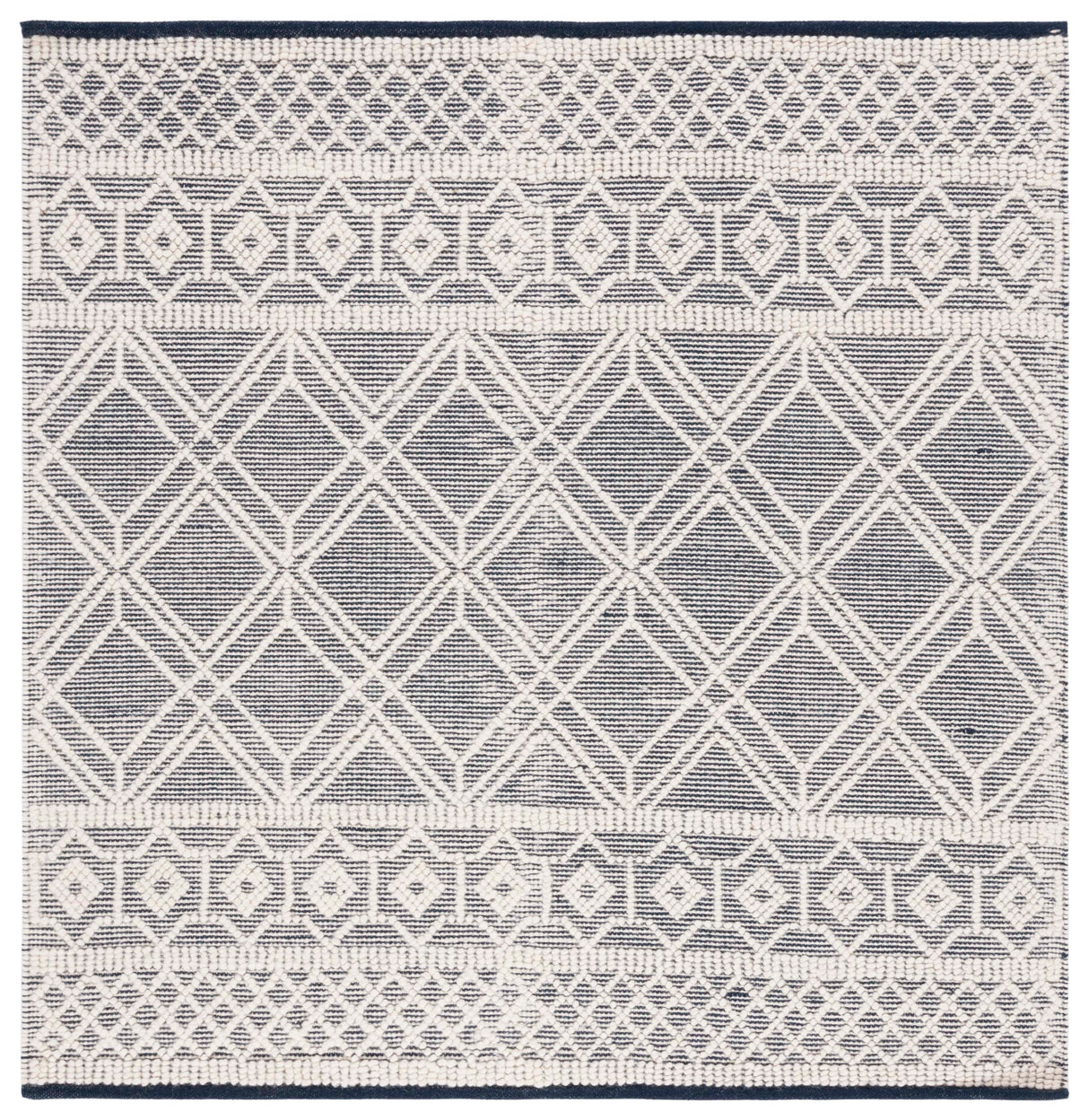 Safavieh Natura Nat826N Ivory/Navy Rug.