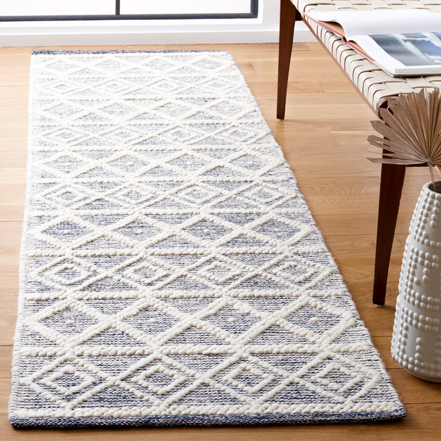 Safavieh Natura Nat827N Ivory/Navy Rug.