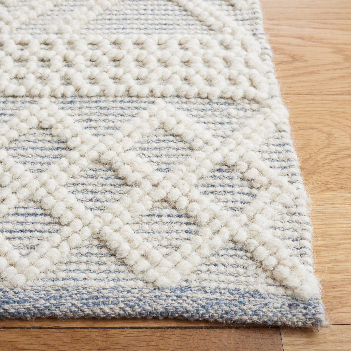 Safavieh Natura Nat830L Ivory/Blue Rug.