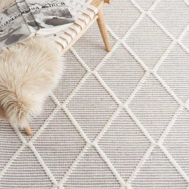 Safavieh Natura Nat832F Grey/Ivory Rug.