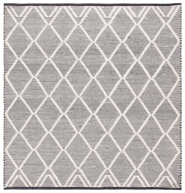 Safavieh Natura Nat832Z Black/Ivory Rug.