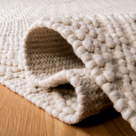 Safavieh Natura Nat852B Ivory Rug.