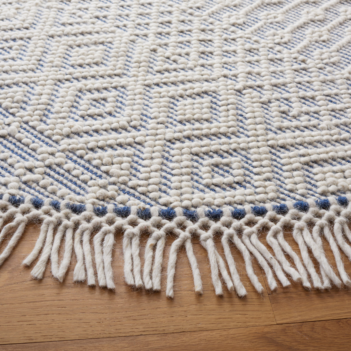 Safavieh Natura Nat852M Ivory/Blue Rug.