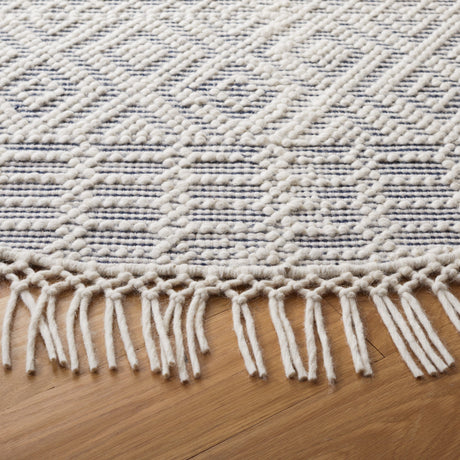 Safavieh Natura Nat852N Ivory/Navy Rug.