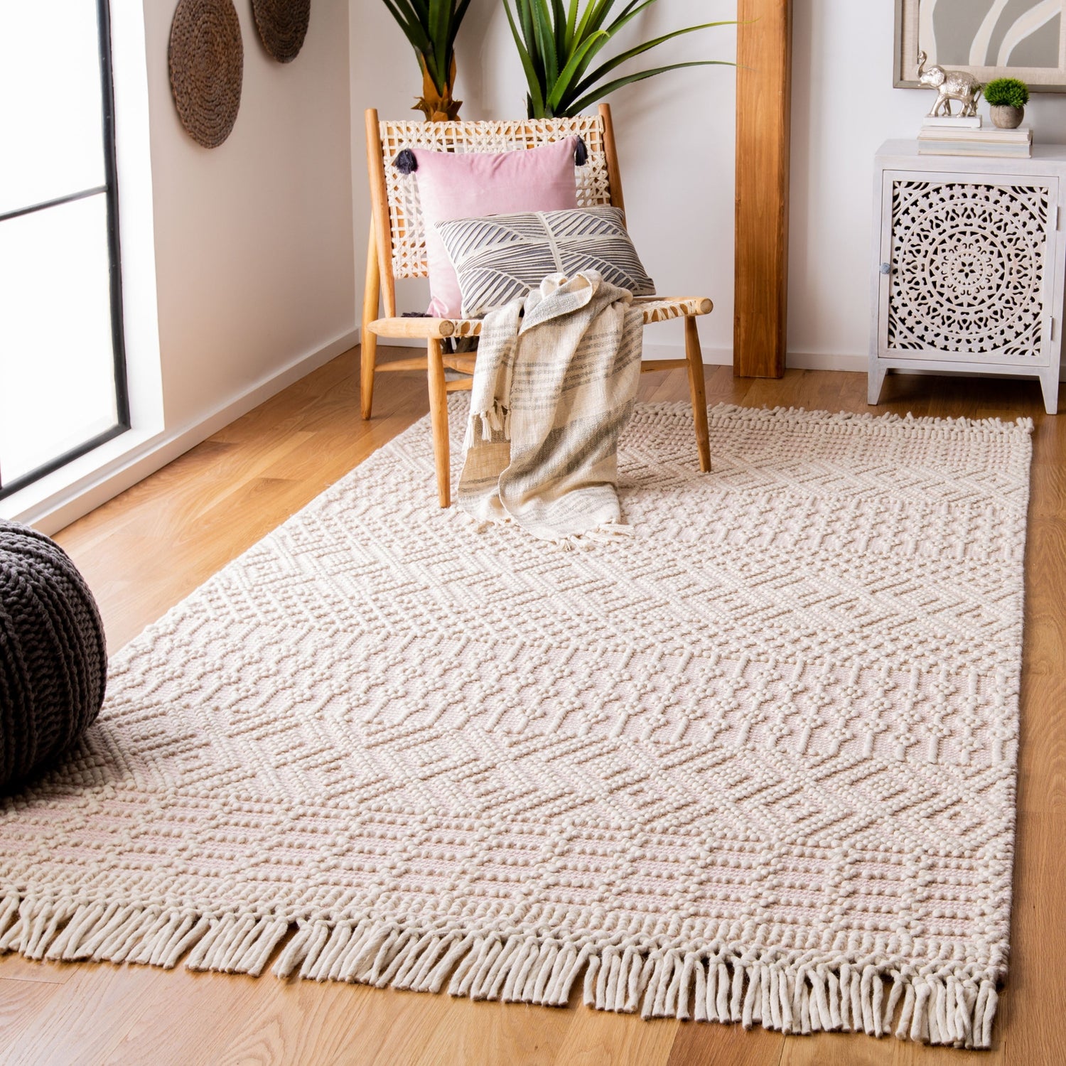Safavieh Natura Nat852R Ivory/Pink Rug.