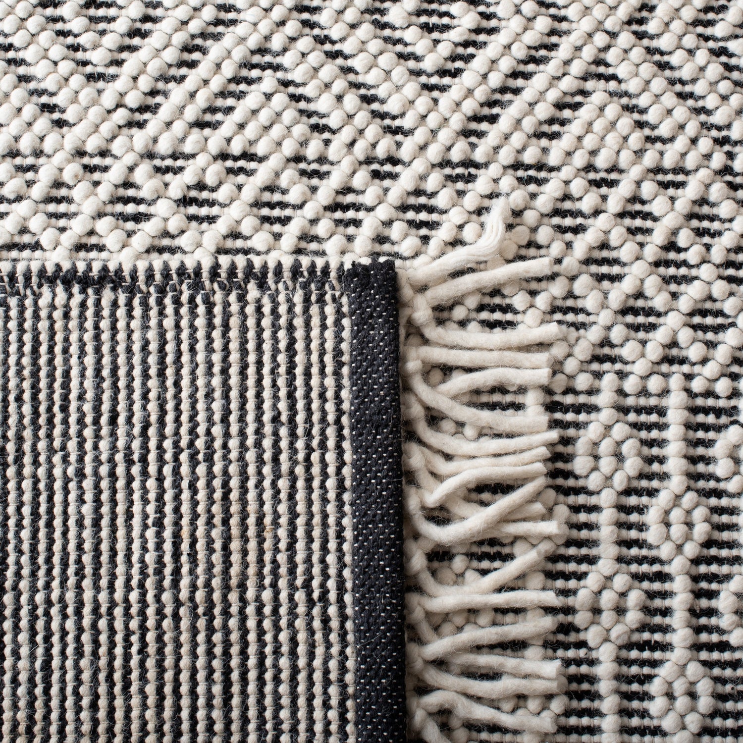 Safavieh Natura Nat852Z Ivory/Black Rug.