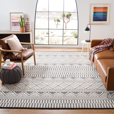 Safavieh Natura Nat853A Ivory/Black Rugs.