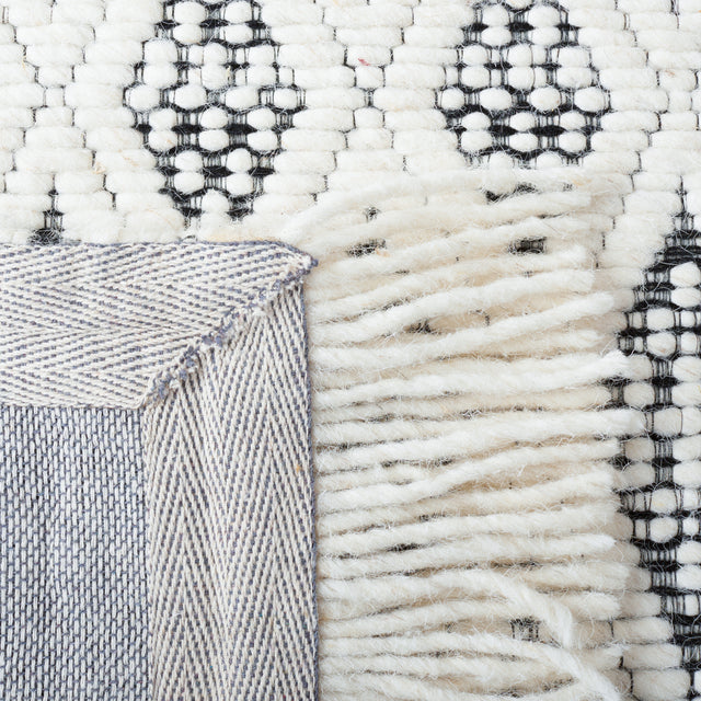 Safavieh Natura Nat865Z Ivory/Black Rug.