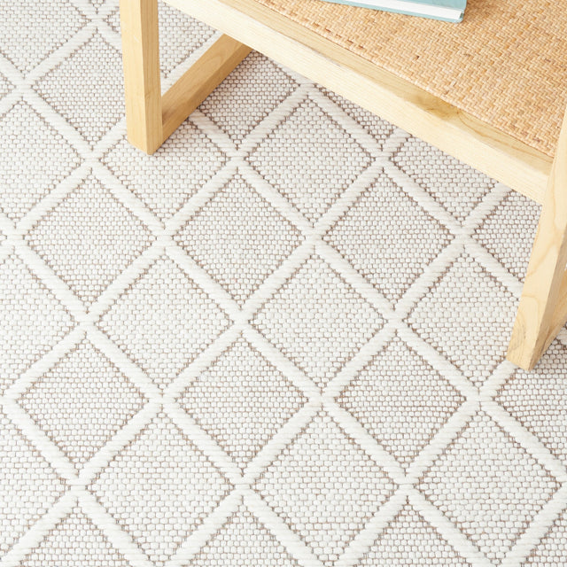 Safavieh Natura Nat868T Ivory/Brown Rug.