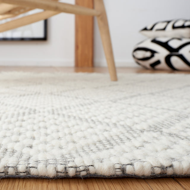 Safavieh Natura Nat869F Ivory/Grey Rug.
